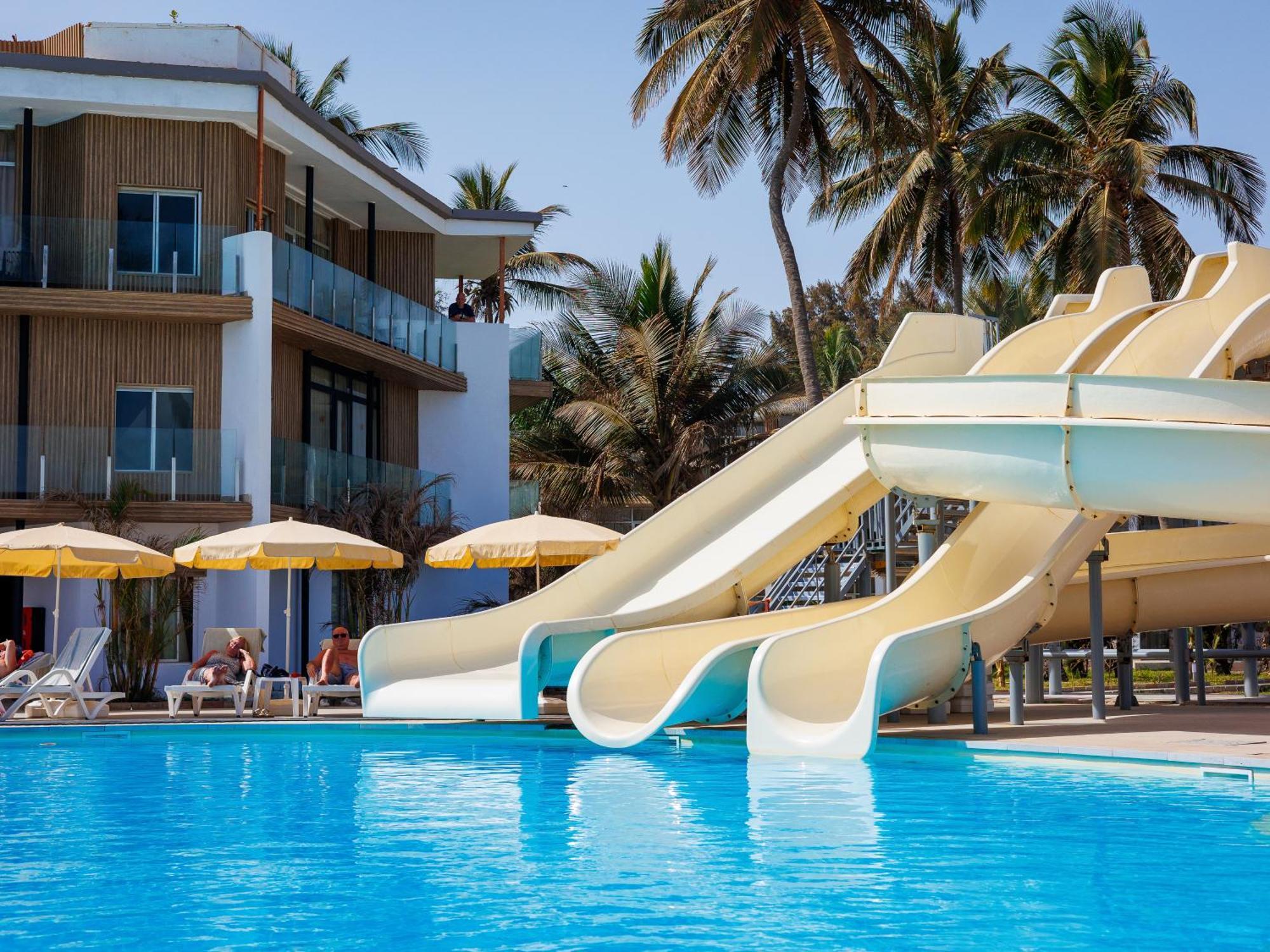 Kombo Beach Resort Serrekunda Zewnętrze zdjęcie